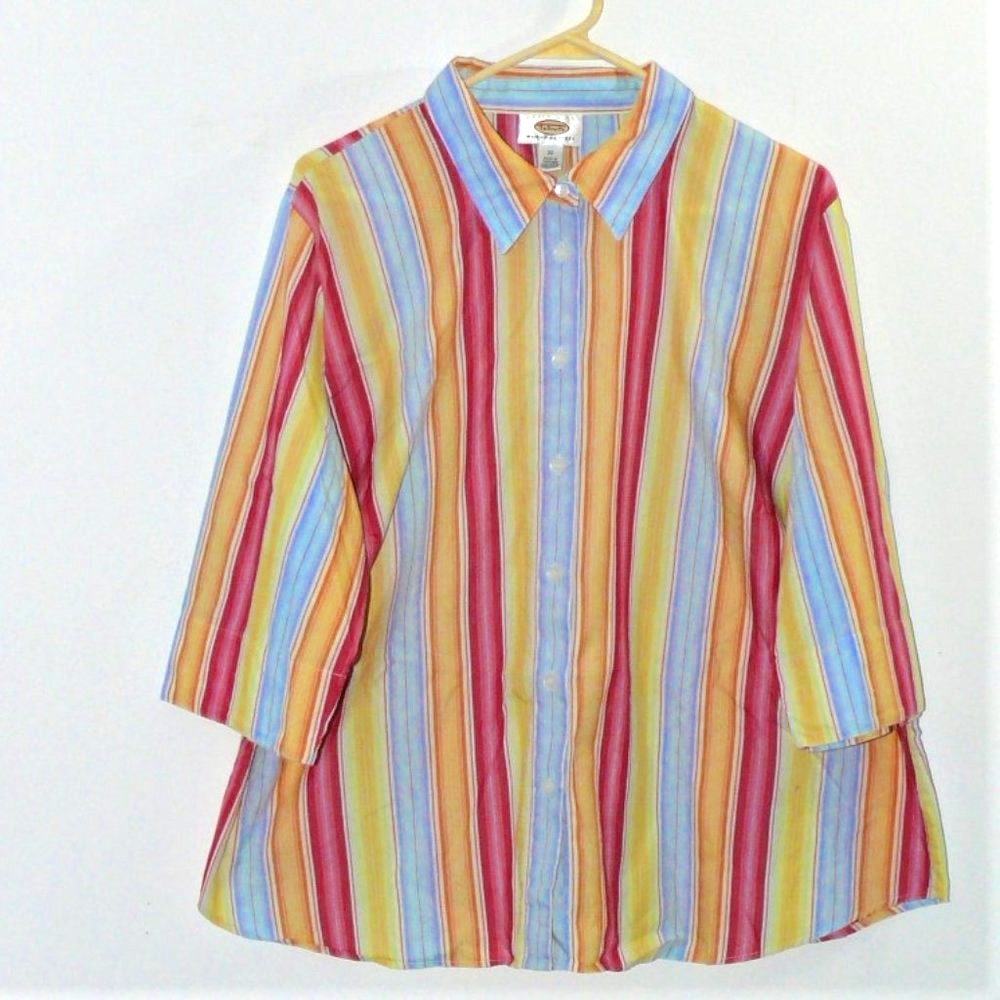 Talbot's Pastel colored 3/4 sleeve blouse